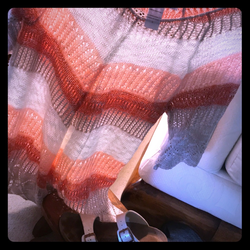 Classy💄NWOT/CrochetTunic-beautiful color&fit!SZ S